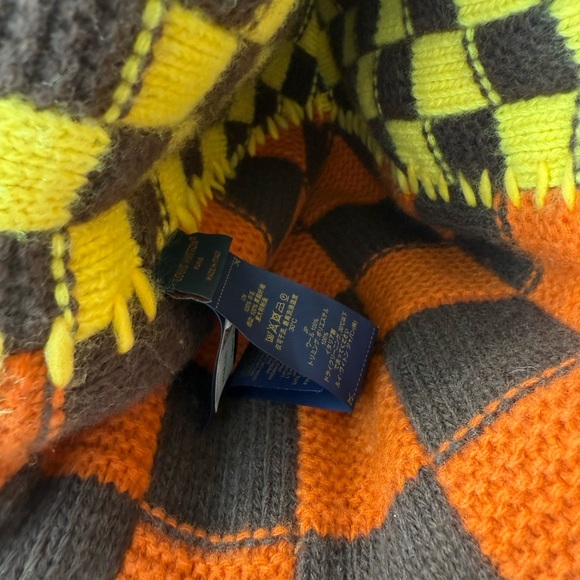 Louis Vuitton Orange and Brown Knit Beanie - Picture 6 of 8